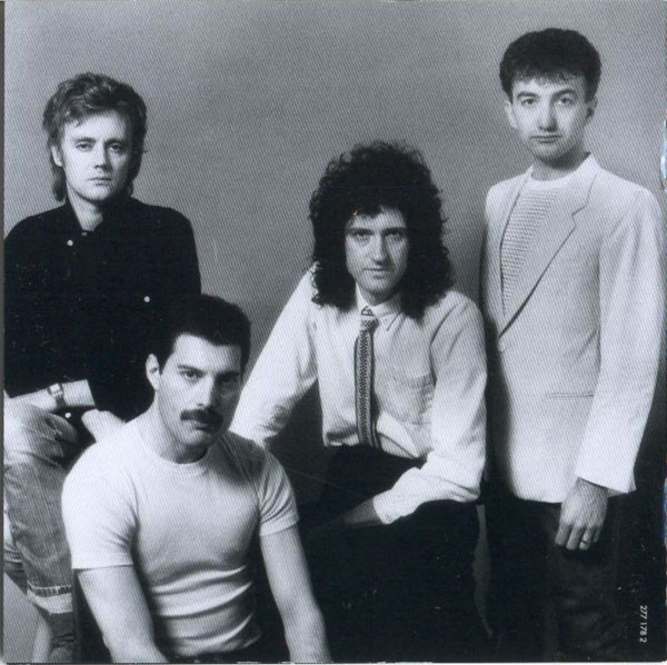 Queen  Deep Cuts; Volume 2 : Booklet12